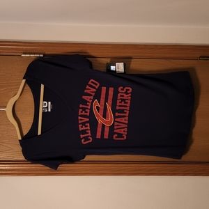 NBA Cleveland Cavaliers T-shirt V-neck Navy Blue Women's M